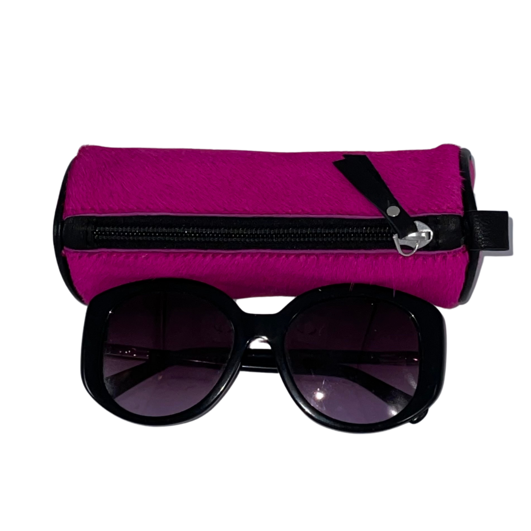 Tuli Cylinder Glasses Case